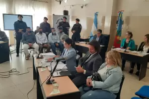 Testigo declar que los imputados fueron atacados por ms de 20 personas cuando iban en el auto