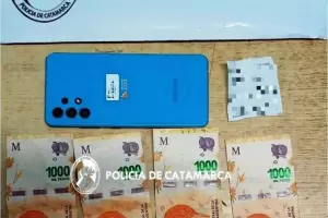 Aprehenden a tres personas y recuperan celular y dinero