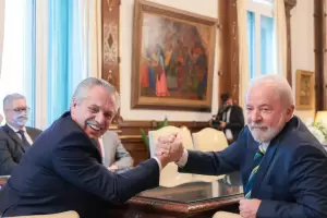 Alberto Fernndez se rene con Lula y busca capitalizar el giro poltico del vecino pas