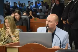 Aseguran que con el 5% del supervit mensual, el Gobierno puede resolver el conflicto de Salud