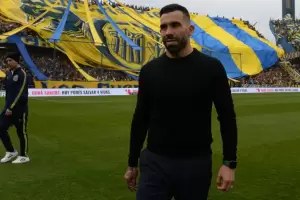Carlos Tevez se va de Rosario Central