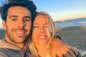 Nicole Neumann confirm su compromiso con Manu Urcera y describi la propuesta de casamiento de sus sueos
