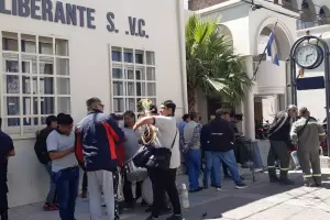 El SOEM presion y logr el pago del premio a trabajadores con 40 aos de servicio