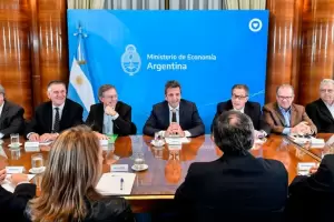 Por las prdidas productivas debido al cambio climtico, Massa pedir ms fondos al BID