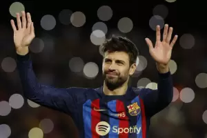 Gerad Piqu jug su ltimo partido con Barcelona en el Camp Nou