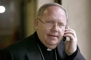 Investigan a 11 obispos por casos de abuso sexual en la iglesia