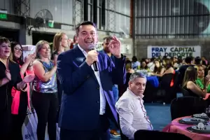 Se realiz una gran cena y se entreg un bono a los empleados de Fray Mamerto Esqui