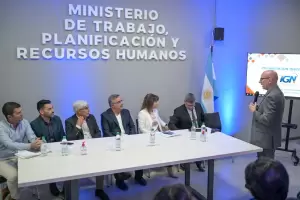 Se present� el relevamiento catastral de Bel�n, Andalgal�, El Alto y La Paz