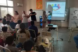 Jornada de sensibilizacin en la Escuela Secundaria n 6 "Cacique Juan Chelemn"