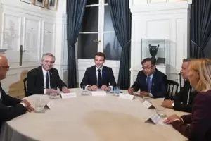 Alberto Fernndez en Pars: Volvi a cuestionar las sanciones contra Maduro