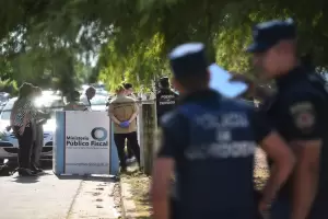 Terrible femicidio: dej a sus hijos en la escuela y su ex la mat de un disparo en la cabeza