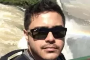 Un joven cay 12 metros mientras trataba de fotografiarse en una roca en Ro de Janeiro