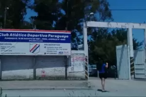 Un hombre mat a tiros al exnovio de su pareja despus que este la agrediera