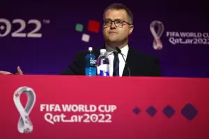 Un funcionario de la FIFA revel que es gay, en medio de una conferencia de prensa en Qatar