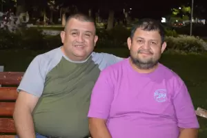 Pura emocin: mellizos catamarqueos se conocieron luego de 48 aos de estar separados