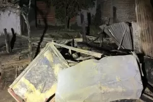 Tragedia: Un hombre qued atrapado dentro de su casa en un incendio y muri entre las llamas