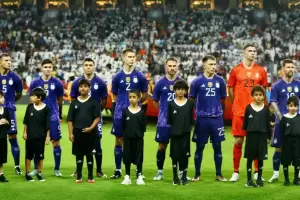 Piden a la AFA que la Seleccin debute en el Mundial con una cinta negra por la muerte de Hebe de Bonafini