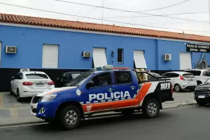 Desde el ministerio de Fabiola Segura se le habr�a dado el ascenso a un polic�a denunciado por violencia de g�nero