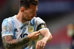 El Gobierno neg� haber  pedido a la AFA que la Selecci�n use cinta negra por Bonafini