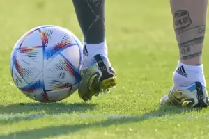 La historia detr�s de la foto del tobillo hinchado de Messi que gener� preocupaci�n