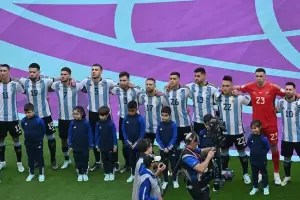 El gesto de la selecci�n argentina durante el himno ante Arabia Saudita del Mundial Qatar 2022