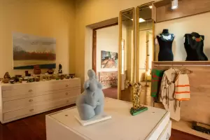 Inaugura Tienda C, un local de venta de productos culturales