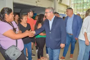 El Gobernador recorri� obras y entreg� escrituras, en Andalgal�