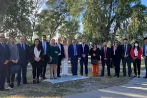 La oposicin denunci a Niderle por las contrataciones directas