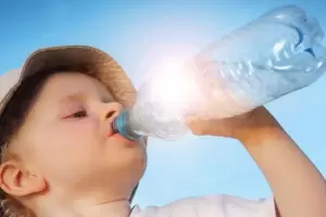 Alerta por las altas temperaturas: Salud recuerda la importancia de hidratar a los nios