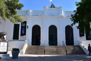 Denuncian por fraude a la Decana de la Facultad de Ciencias Exactas