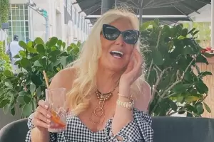 Susana Gim�nez luci� el curioso �amuleto� que llev� a Qatar para apoyar a la Selecci�n argentina