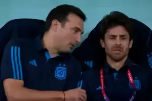 Las l�grimas de Aimar y Scaloni despu�s del gol de Messi ante M�xico
