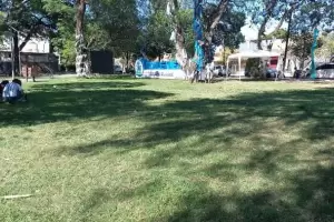 La fiesta que no pudo ser: la pantalla no funcion y cientos de personas se perdieron el partido de la seleccin