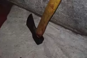 Violento: amenaz� con un hacha a transe�ntes