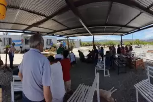 Jvenes de la Comunidad Cenculo peregrinaron desde El Rodeo hasta La Gruta