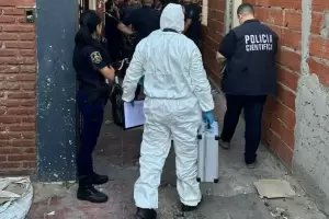 Hallaron el cuerpo de una nia de 5 aos dentro de una caja de madera y detuvieron a su madre