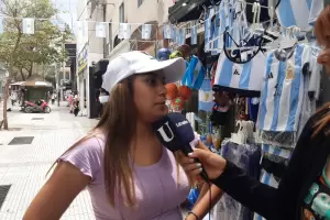 Comerciantes catamarque�os le ponen fichas a la Scaloneta para levantar la venta de las camisetas