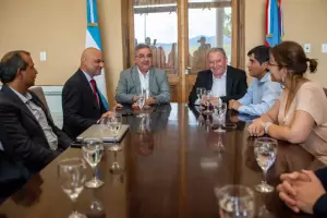 Jalil se reuni con el Embajador de la India para dialogar posibles inversiones en litio