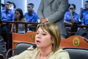 Diputada carg contra el Ejecutivo por la relacin con el intendente Guaraz, acusado de abuso
