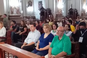 Fiestas de la Virgen: homenaje de los comunicadores sociales