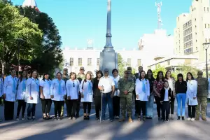 Alumnos de escuelas especiales izaron la bandera por el D�a Mundial de las Personas con Discapacidad