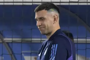 Dibu Martnez se disculp con Kylian Mbapp: "No tena la intencin de lastimarlo"