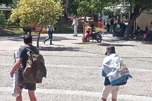 Miles de peregrinos y el mismo amor a la Madre del Valle: La fe se transmite