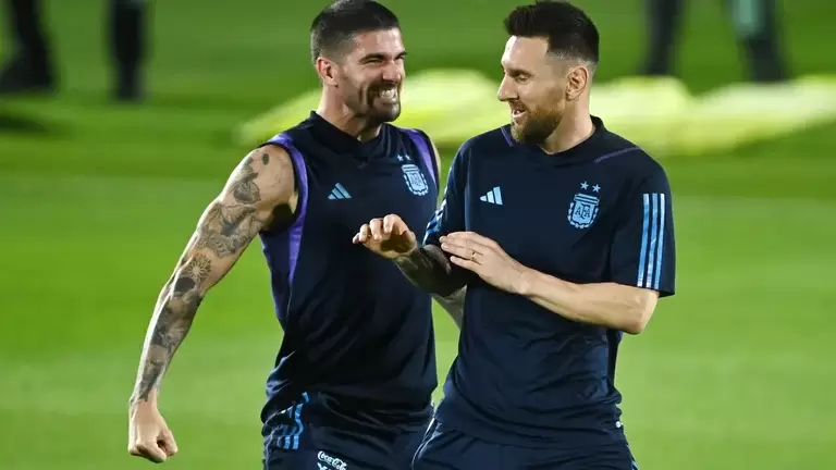 seleccion argentina. de paul y messi