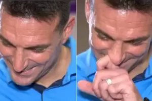 Lionel Scaloni se emocion� al ver el saludo que le dedicaron un grupo de ni�os de su pueblo
