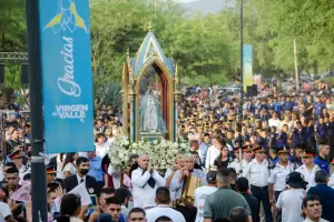 Una  marea de fieles en el Ad�n Quiroga: 140 mil peregrinos honraron a la Virgen del Valle