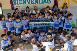 Educacin contina dotando de materiales a escuelas de Nivel Inicial