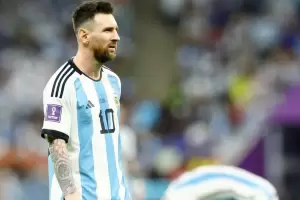 Messi lleg a Rosario, pero sigue en duda si estar presente en el partido despedida de Maxi Rodrguez