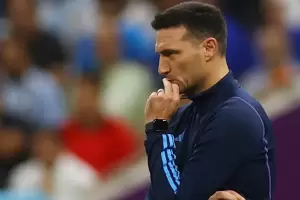 "Le quera mandar un fuerte abrazo a todo el pueblo": la tragedia que conmovi a Scaloni tras los festejos