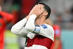 La otra imagen del triunfo de Marruecos: el llanto desconsolado de Cristiano Ronaldo tras la eliminacin
